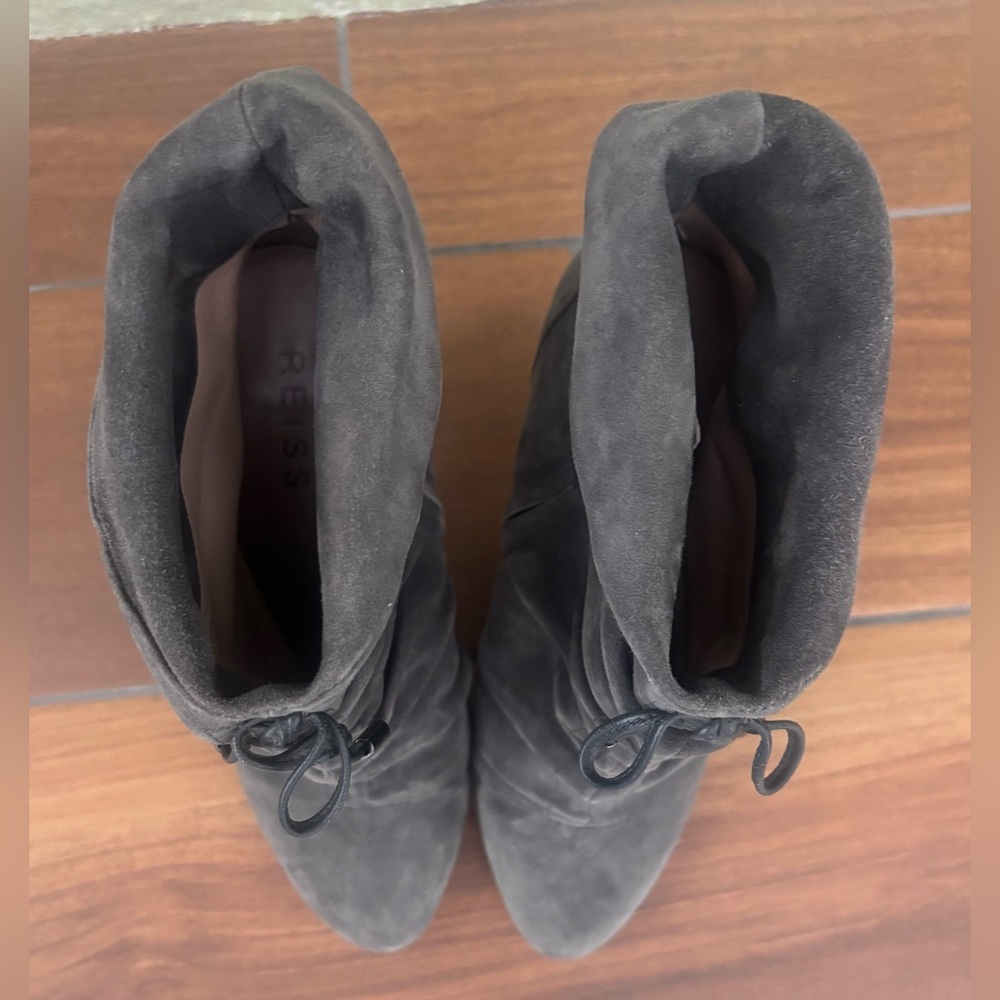 Reiss Grey Suede Ruched Ankle 3” Heeled Bootie Size 6.5 - Picture 5 of 6